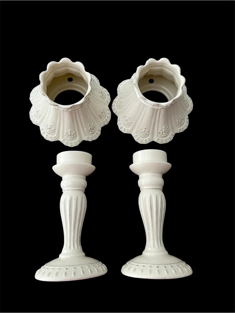 Yankee Candle Antiqued Ivory Candle Tealight Lamps with matching Shades - Picture 2 of 4